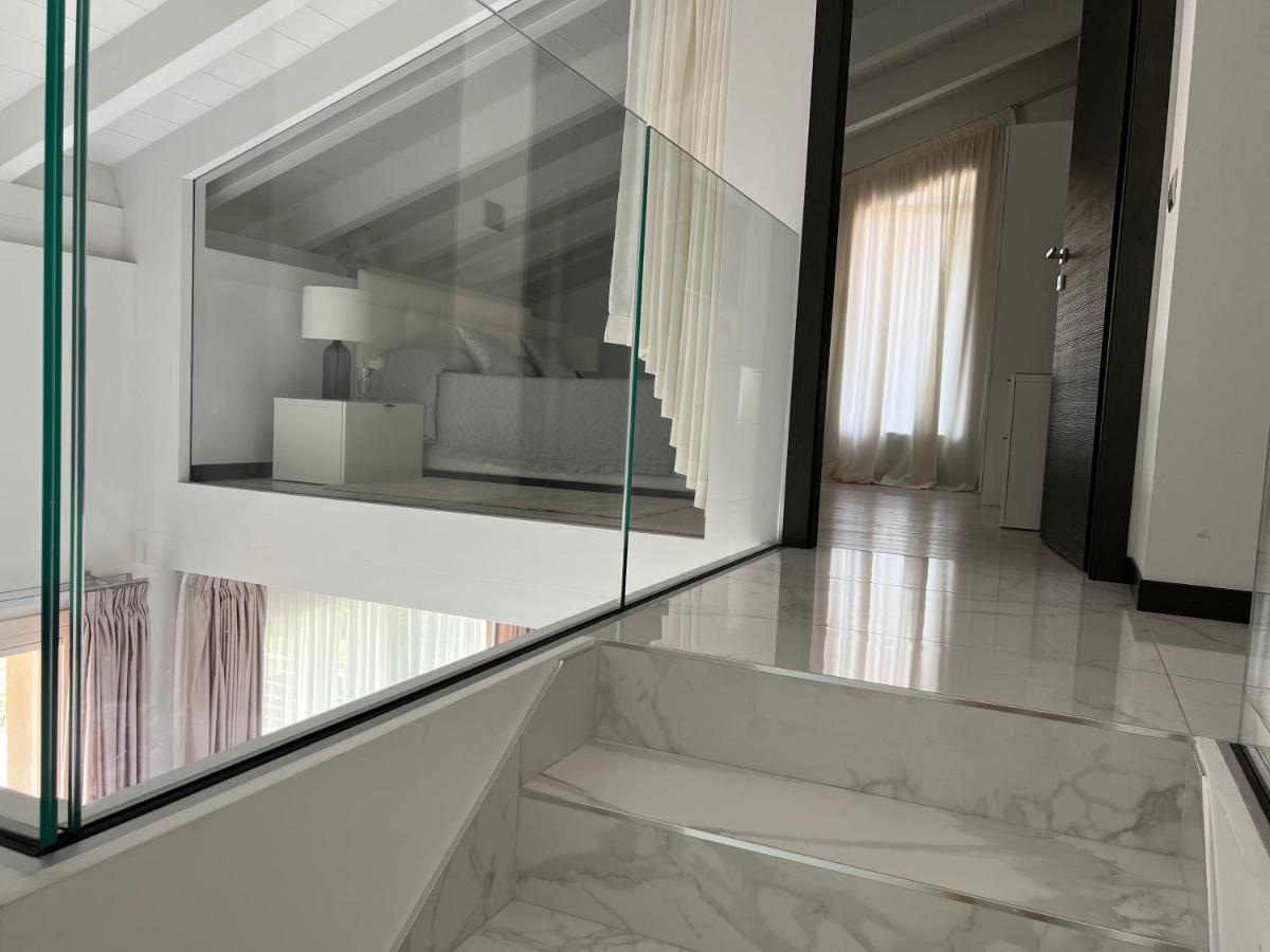 Paganini Suites And Apartments Sirmione Exterior foto