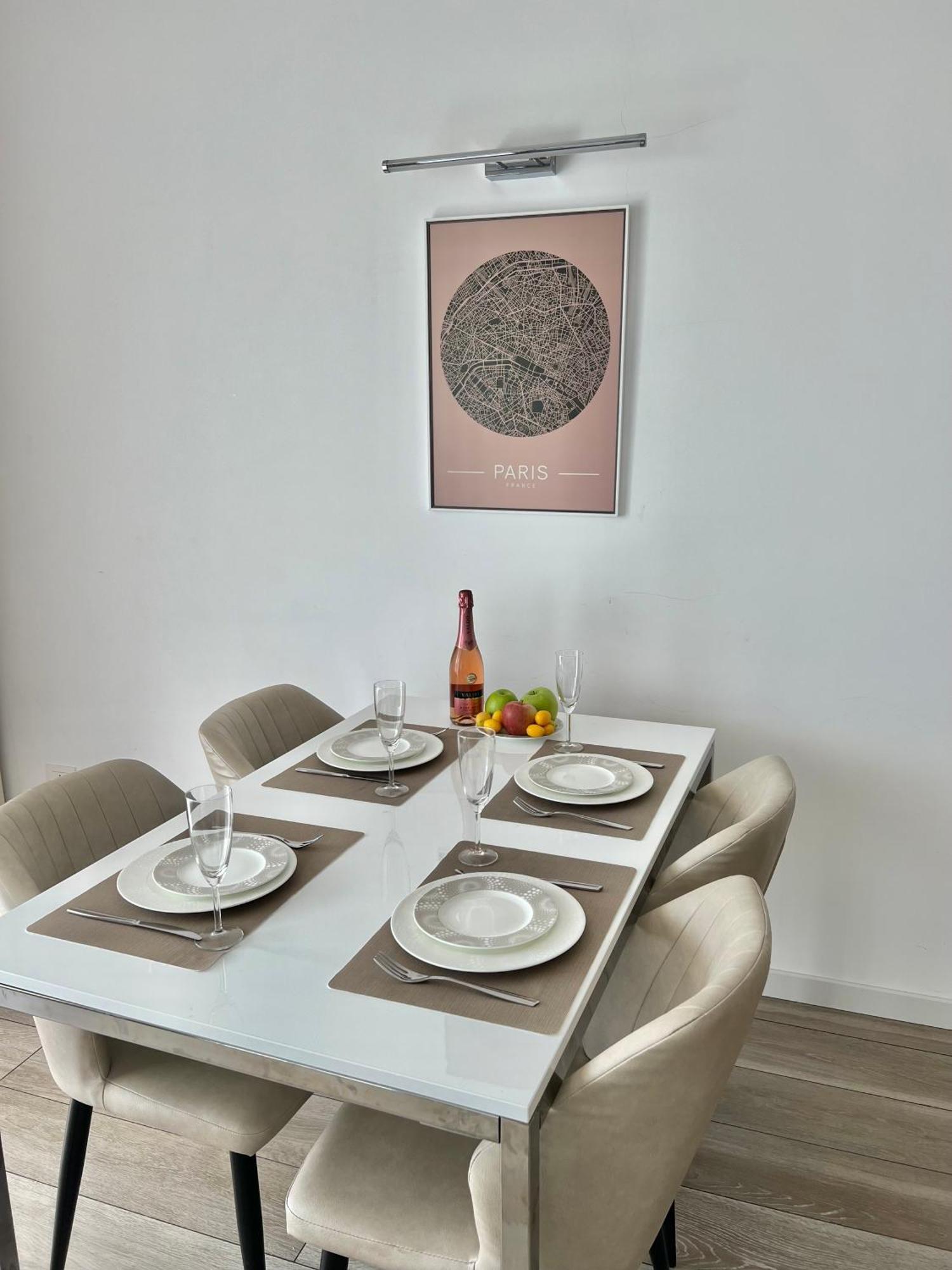 Paganini Suites And Apartments Sirmione Habitación foto